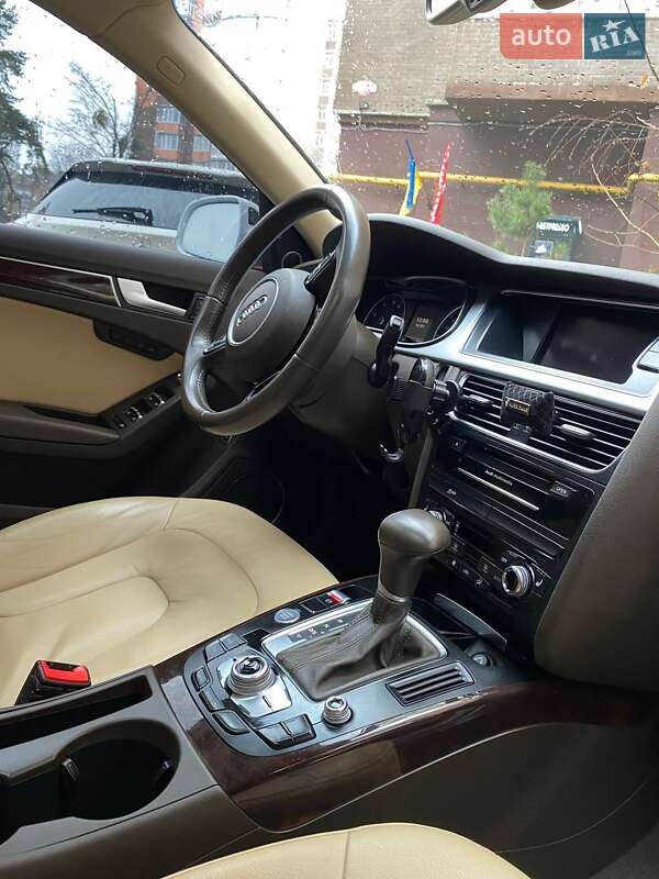 Седан Audi A4 2015 в Виннице