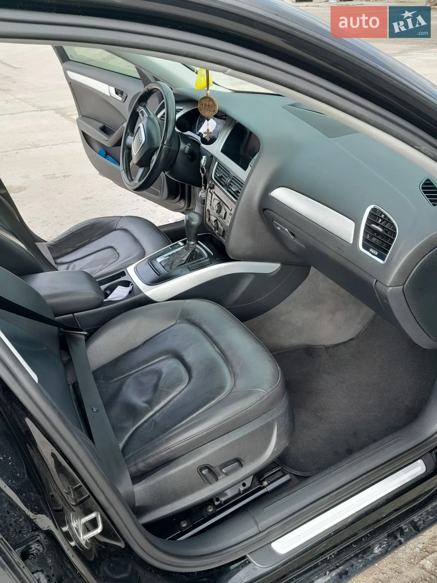 2010 Audi A4 - мініатюра 10