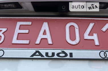 Седан Audi A4 2014 в Стрию