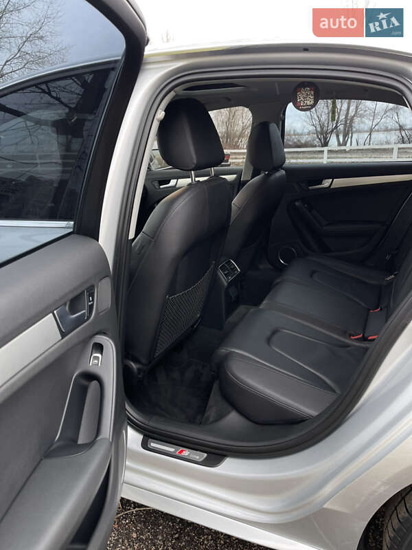 Седан Audi A4 2014 в Черкасах