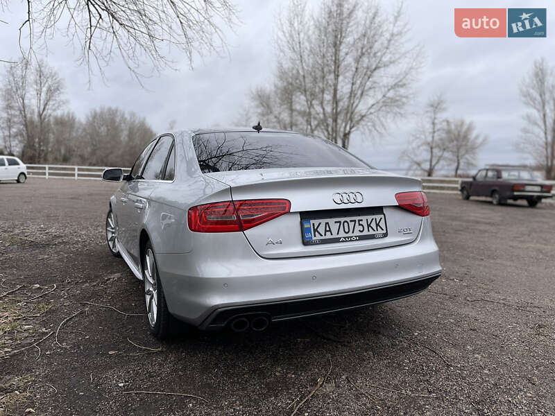 Седан Audi A4 2014 в Черкасах