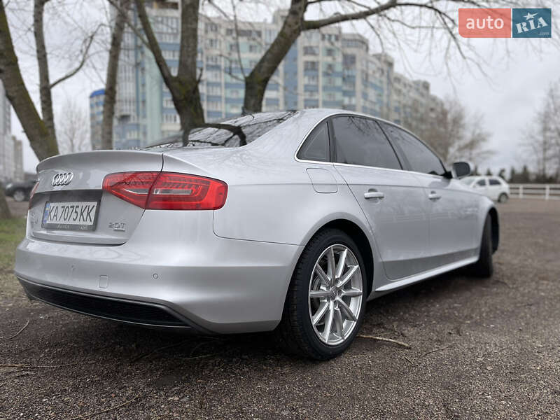 Седан Audi A4 2014 в Черкассах