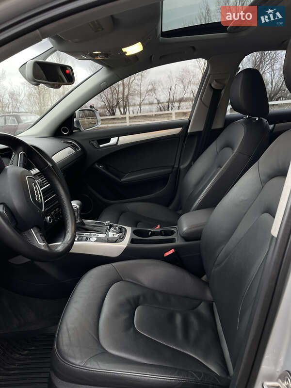 Седан Audi A4 2014 в Черкасах
