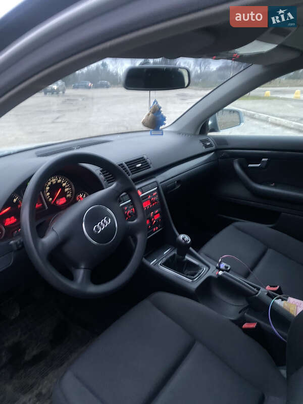 Седан Audi A4 2004 в Кропивницком