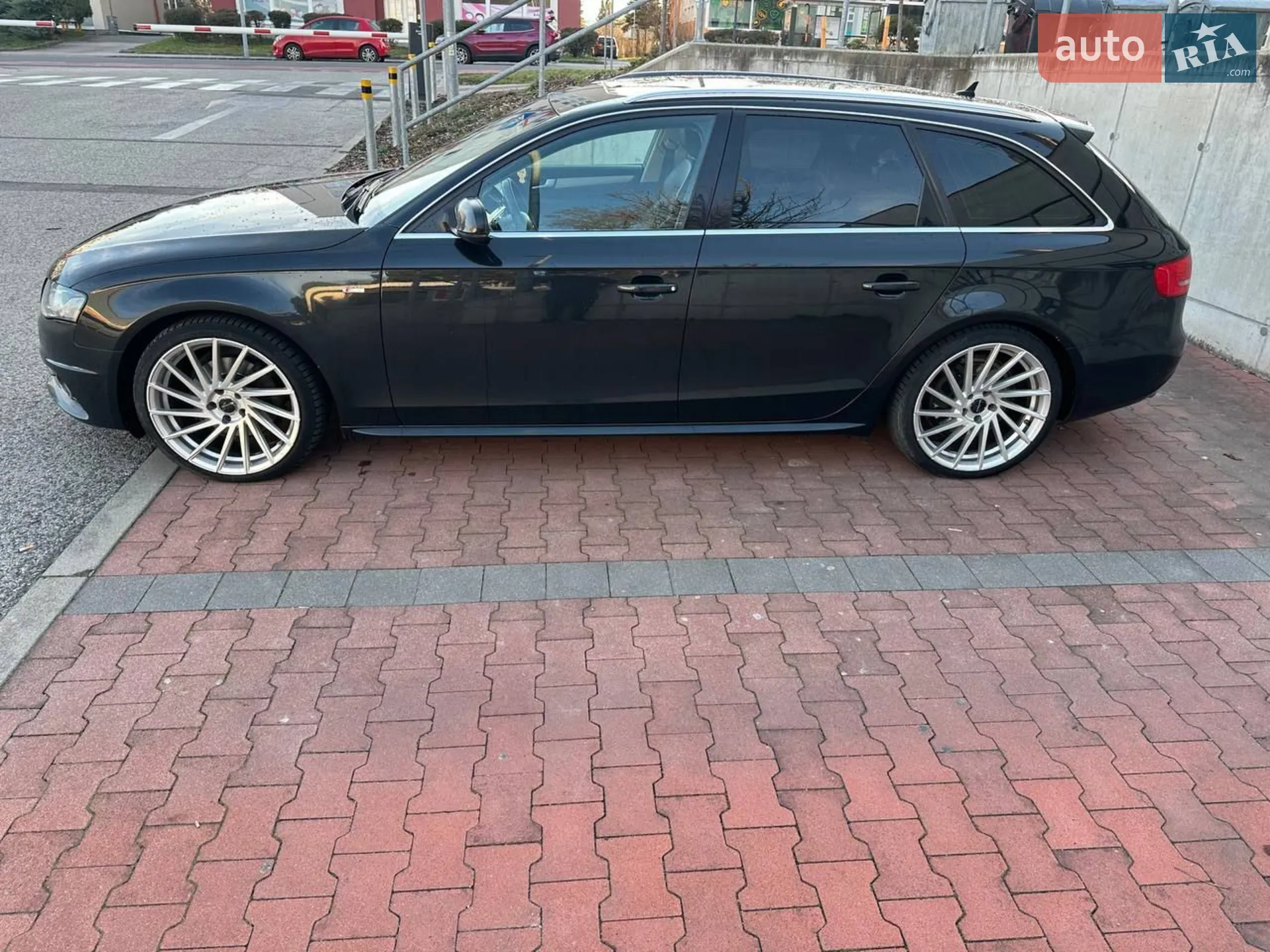 2011 Audi A4 - мініатюра 9