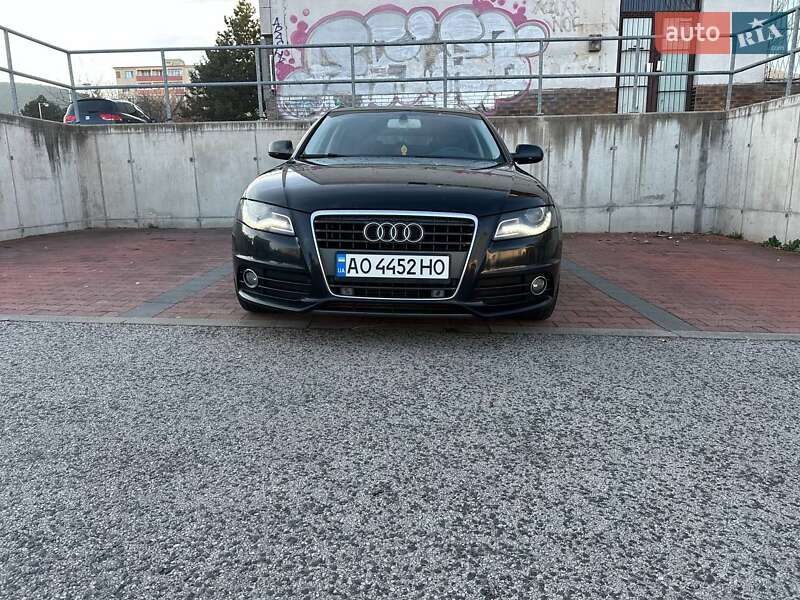 Універсал Audi A4 2011 в Тячеві