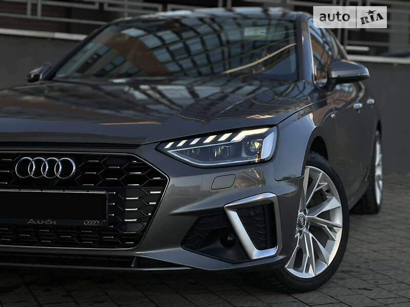 Седан Audi A4 2019 в Івано-Франківську