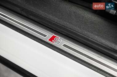 Седан Audi A4 2019 в 