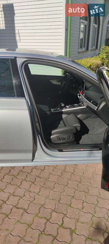 Седан Audi A4 2016 в Львове