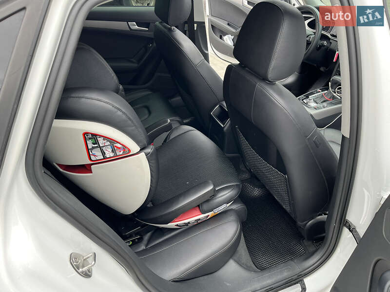 Седан Audi A4 2014 в Киеве