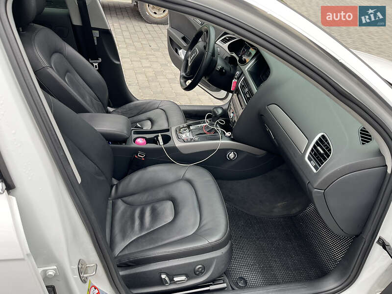 Седан Audi A4 2014 в Киеве