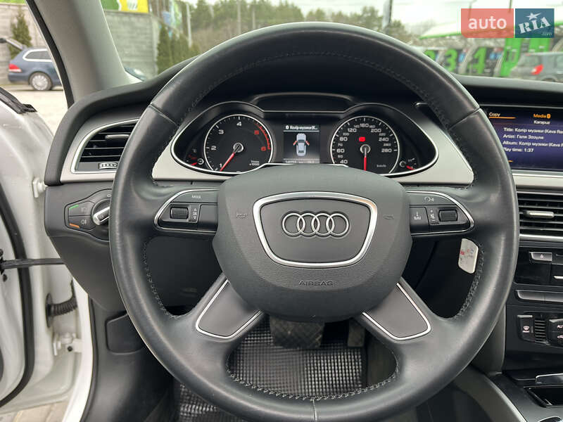 Седан Audi A4 2014 в Киеве