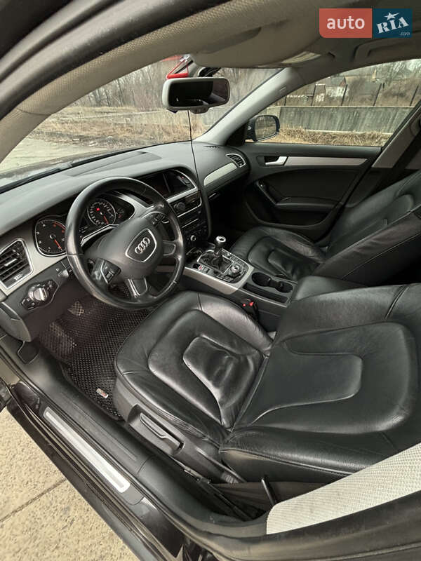 Универсал Audi A4 2014 в Звягеле