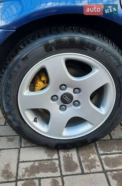 Универсал Audi A4 2001 в Киеве