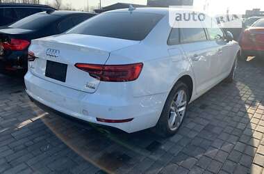 Седан Audi A4 2016 в Львові