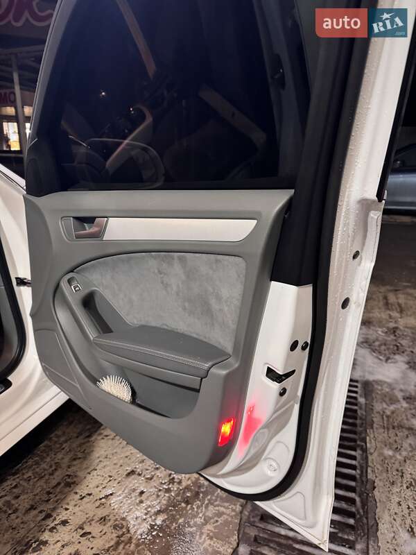 Универсал Audi A4 2015 в Новомосковске