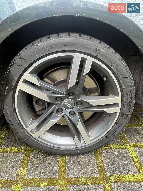 Седан Audi A4 2016 в Києві
