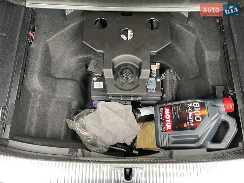 Универсал Audi A4 2018 в Ужгороде