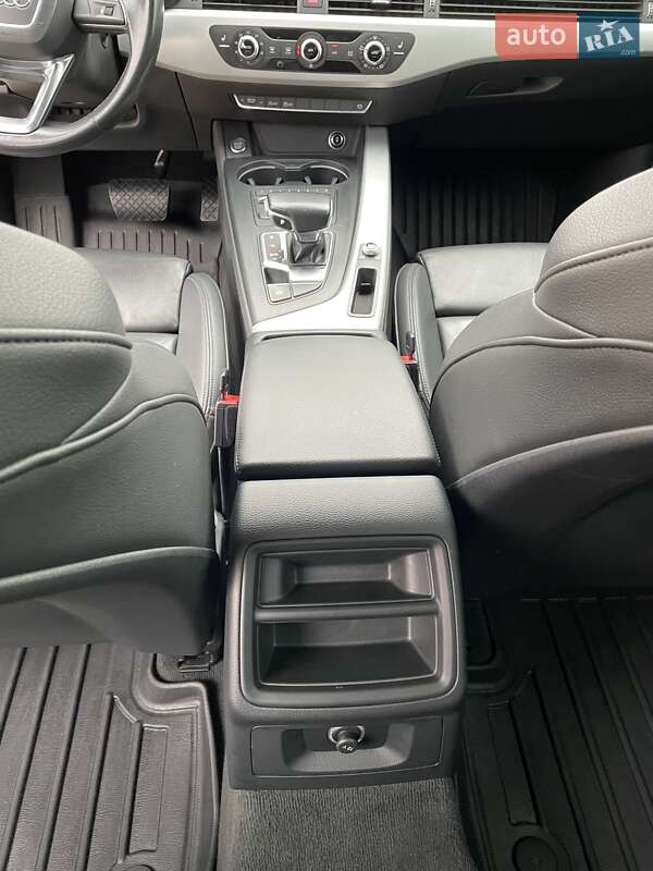 Универсал Audi A4 2018 в Ужгороде