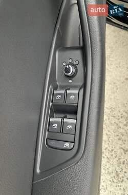 Универсал Audi A4 2018 в 