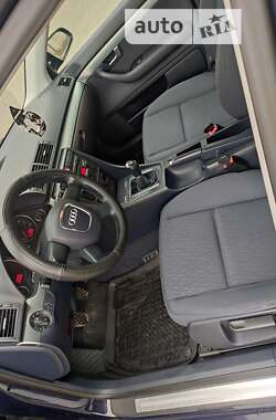 Универсал Audi A4 2005 в Надворной