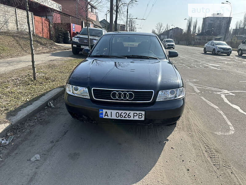 Седан Audi A4 1999 в Киеве