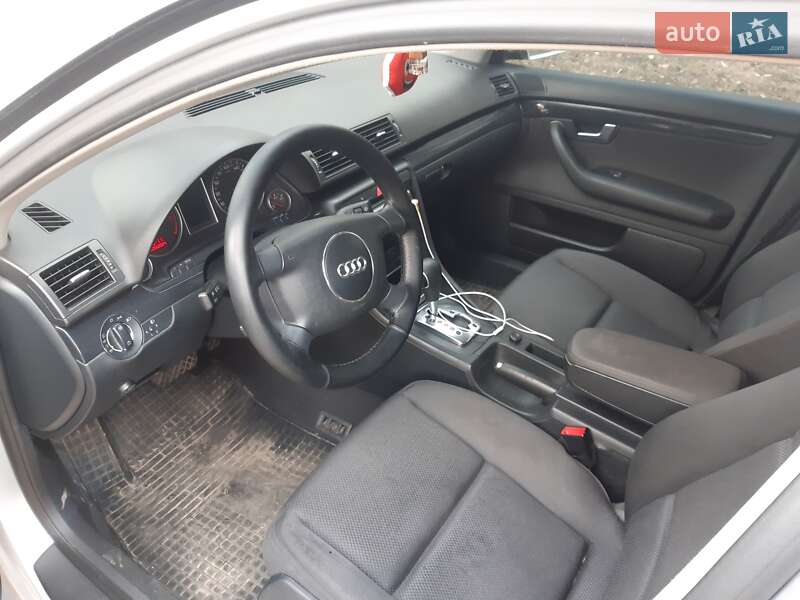 Седан Audi A4 2004 в Сумах