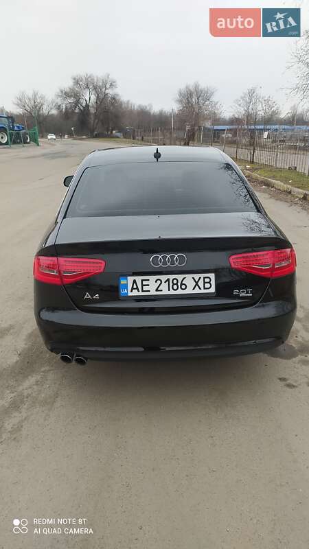 Седан Audi A4 2012 в Днепре