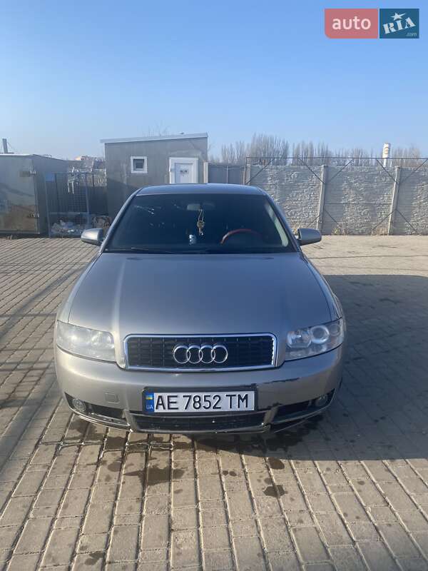 Седан Audi A4 2003 в Херсоне