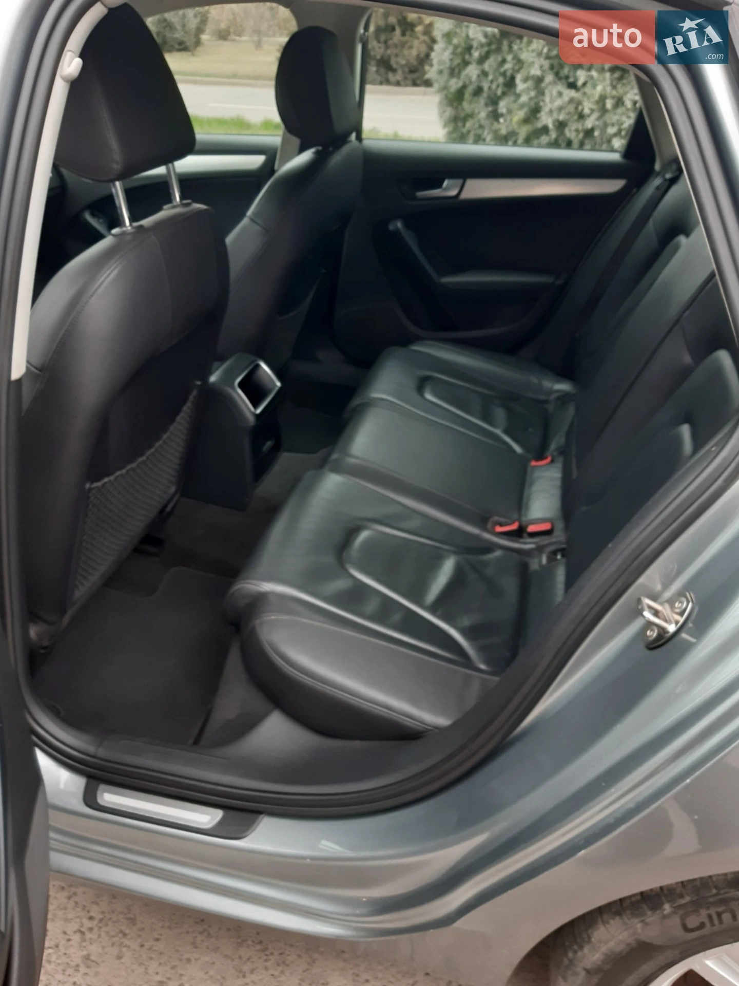 2010 Audi A4 - фото 1