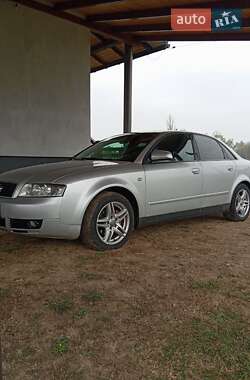 Седан Audi A4 2001 в Сторожинце