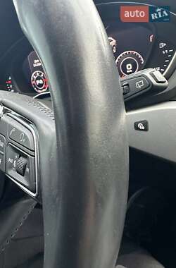 Универсал Audi A4 2017 в Ужгороде