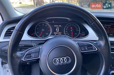 Седан Audi A4 2015 в 