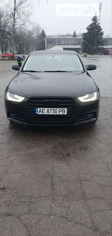 Седан Audi A4 2013 в Першотравенську