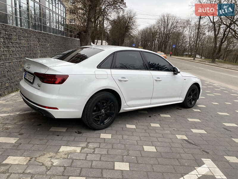 Седан Audi A4 2018 в Тернополе