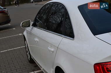 Седан Audi A4 2013 в Луцке