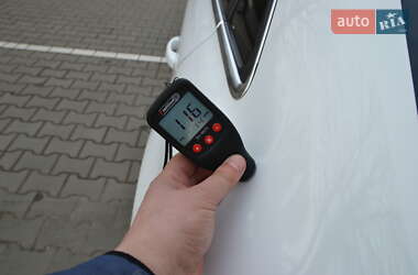 Седан Audi A4 2013 в 