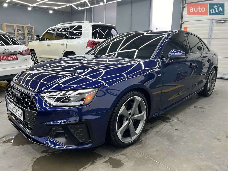 Седан Audi A4 2021 в Ивано-Франковске
