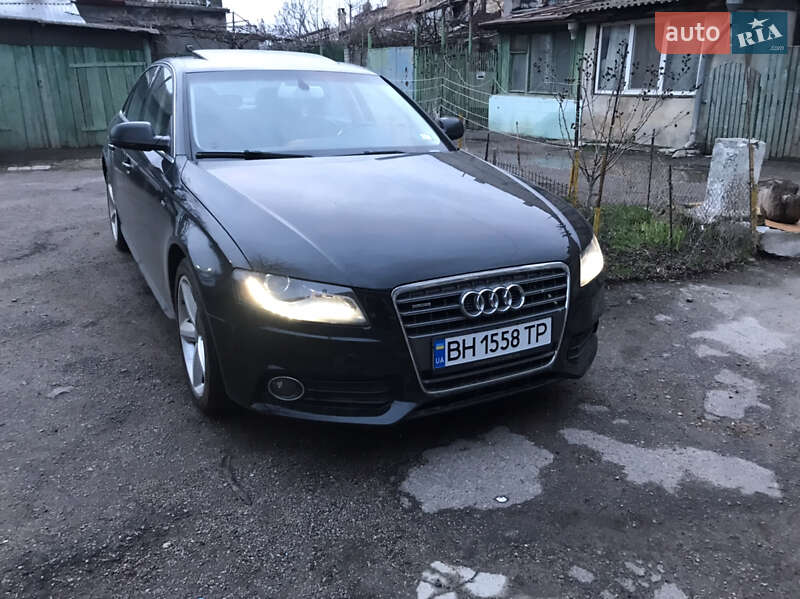 Седан Audi A4 2011 в Одессе