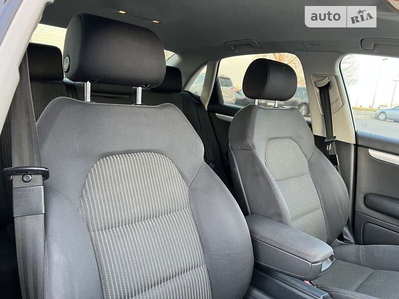 Седан Audi A4 2004 в Черкассах