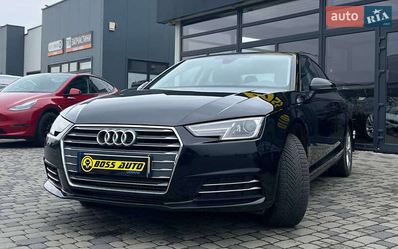 Седан Audi A4 2017 в Мукачево