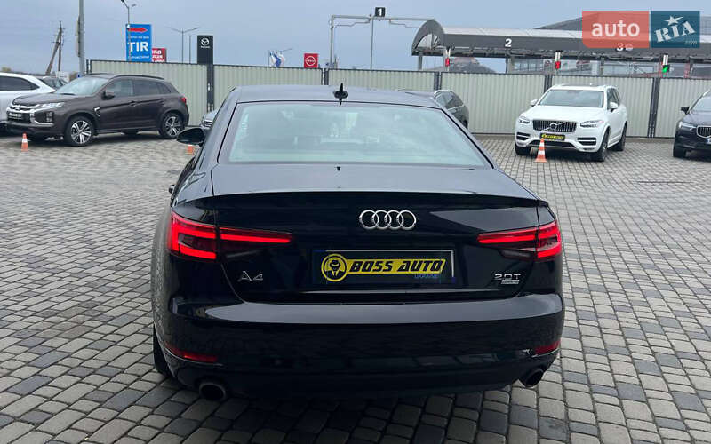 Седан Audi A4 2017 в Мукачево