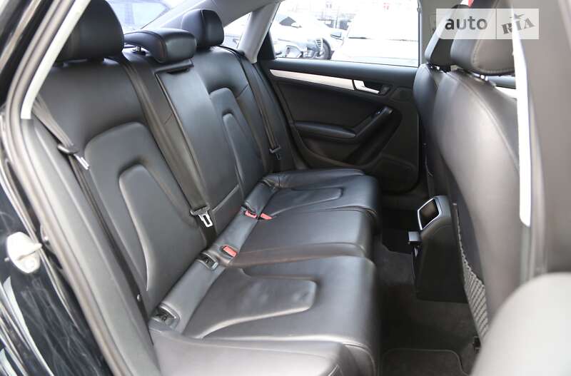 Седан Audi A4 2014 в Киеве