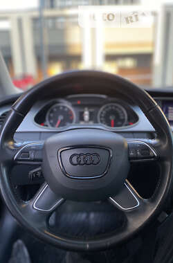 Седан Audi A4 2013 в Киеве