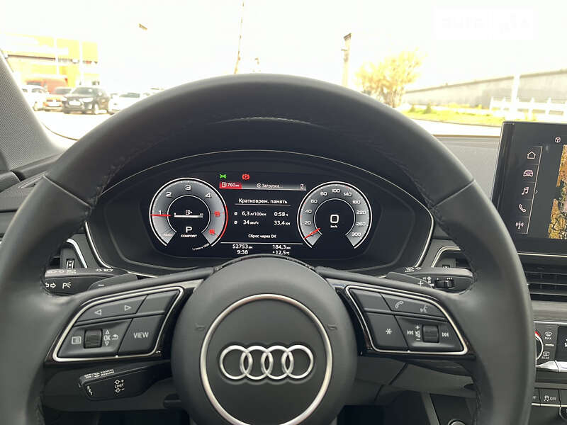 Седан Audi A4 2021 в Киеве