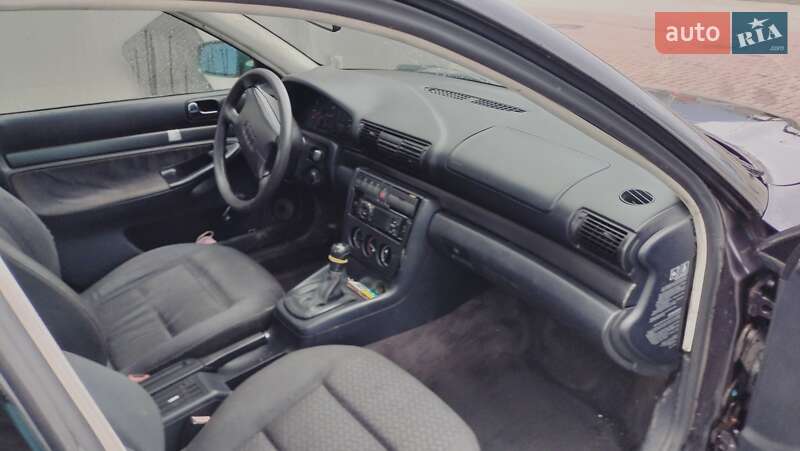Седан Audi A4 1995 в Хусте фото 3 Седан Audi A4 1995 в Хусте
