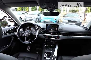 Седан Audi A4 2016 в Ровно
