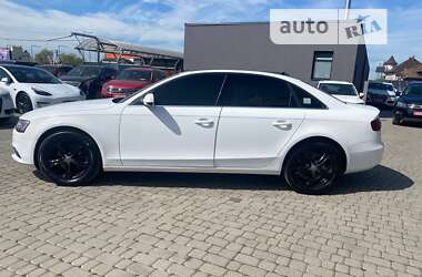 Седан Audi A4 2015 в Львове