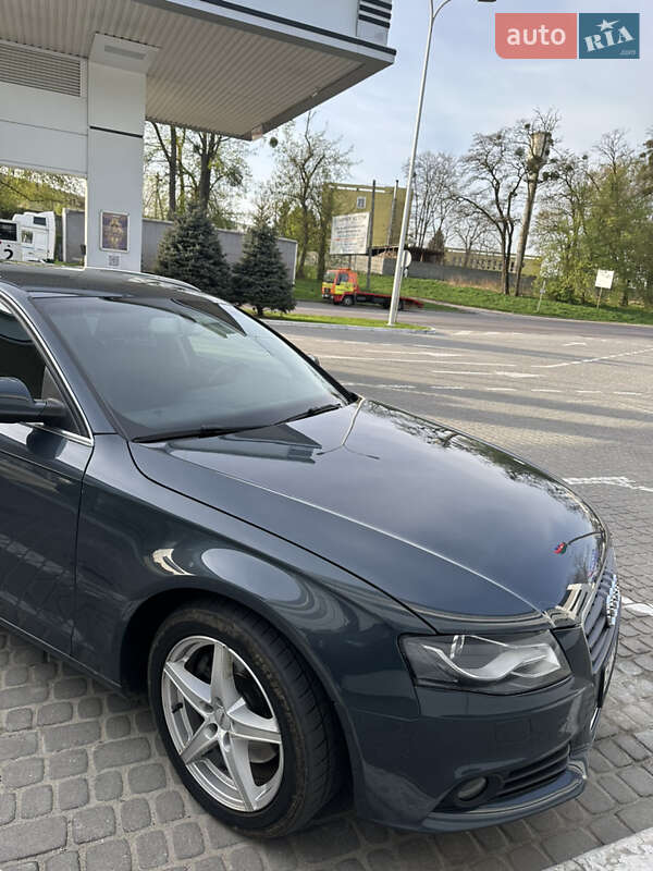 Универсал Audi A4 2010 в Львове