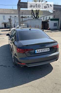 Седан Audi A4 2018 в Киеве